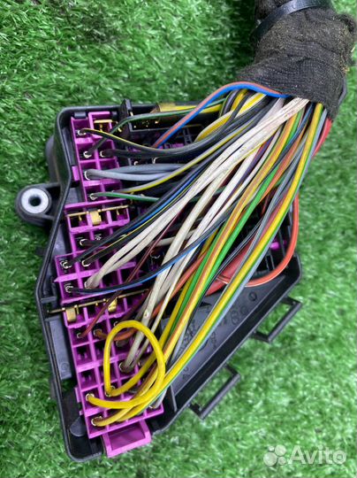 Блок предохранителей VAG 5164