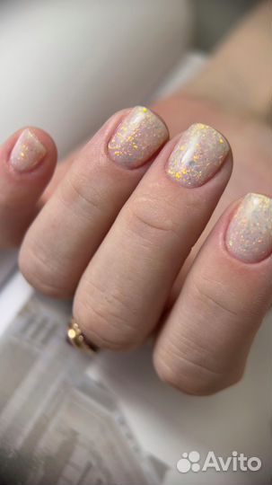 Нужна модель на маникюр