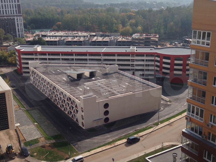 Машиноместо, 14 м²