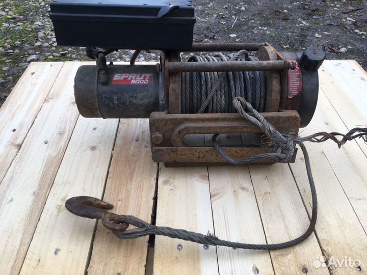 Лебедка sprut 9000