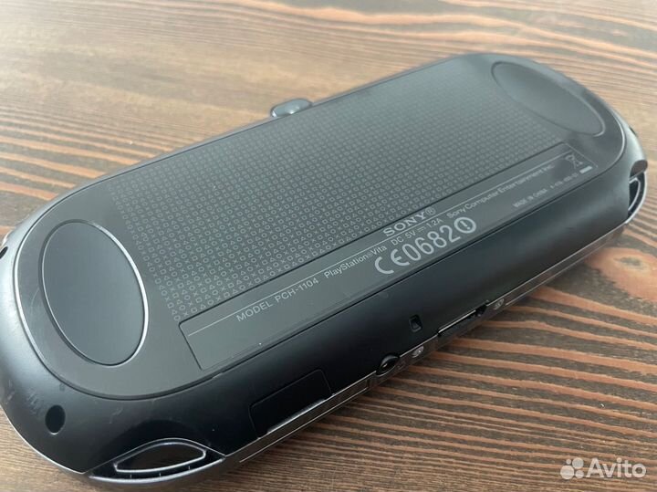 Sony PlayStation Vita 64Gb много игр