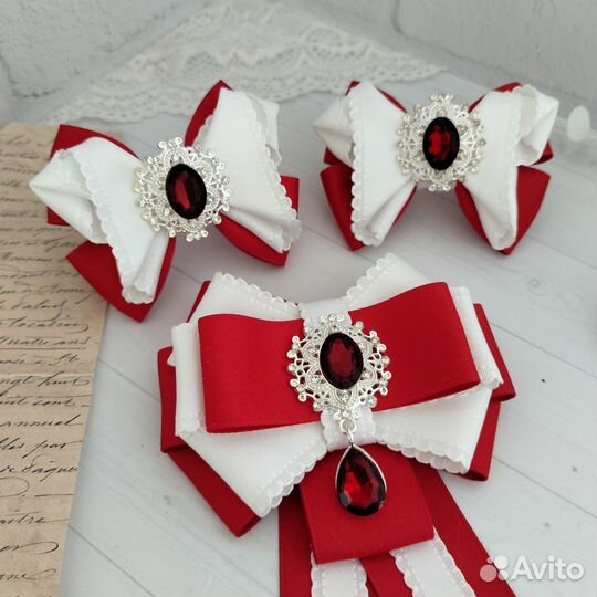 Бантики и галстук ручной работы