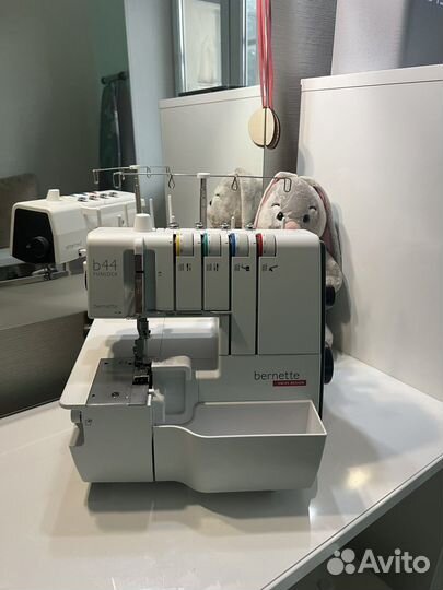 Оверлок bernette b44 funlock