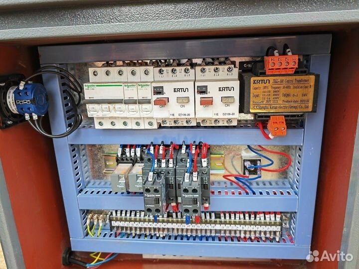 Ленточнопильный станок, колонный MetalTec BS300CH