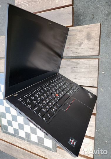 Thinkpad Ryzen 3 PRO 4 ядра IPS