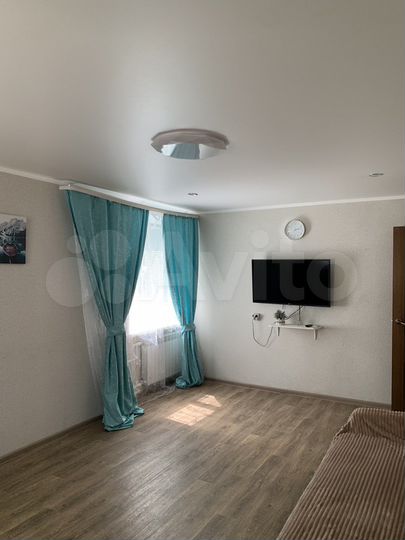 2-к. квартира, 56 м², 1/5 эт.