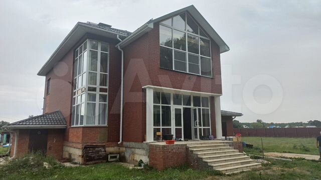 Дом 400 м² на участке 30 сот.