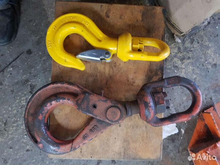 Крюк для крана
