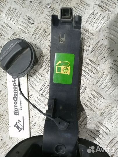 Лючок бензобака Range Rover Sport 1, L320