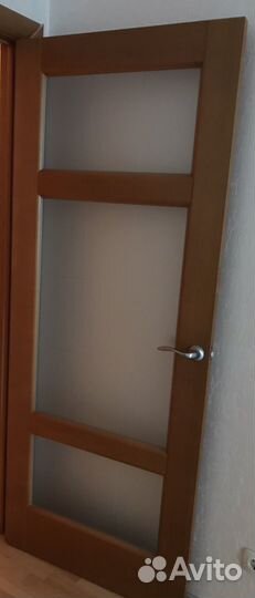 Двери деревянные б/у