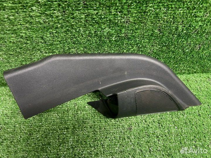 Накладка зеркала левого Ford Focus 2