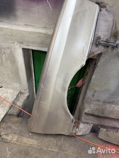 Крылья audi 80 b3