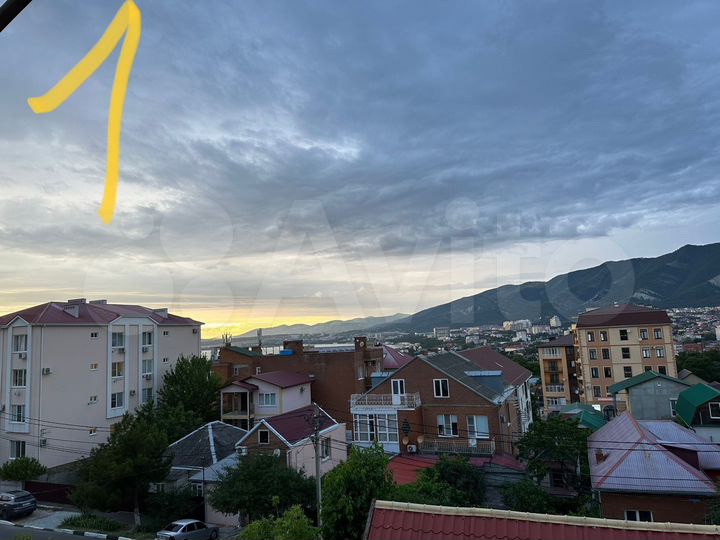 Комната 25 м², 1/4 эт.