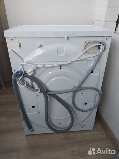 Стиральная машина 5кг indesit iwsc 5105 sl (cls)