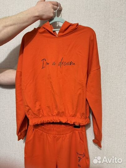 Спортивный костюм женский