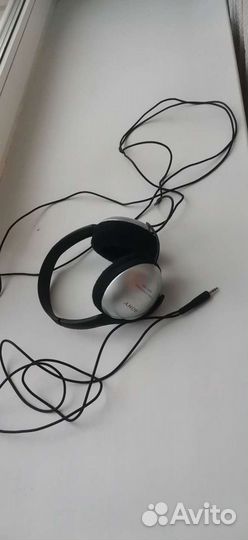 Наушники Sony