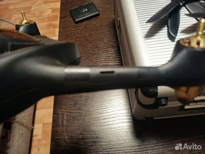 Квадрокоптер hubsan h501s pro