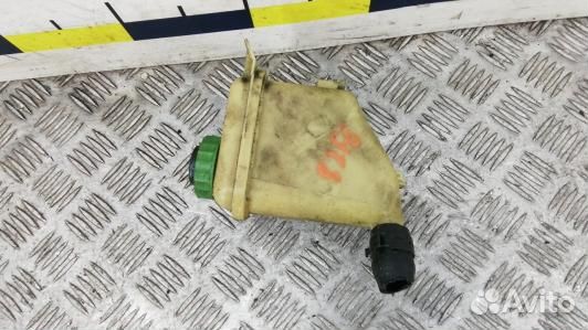 Бачок гу volkswagen touareg 7L (82F06NO01)