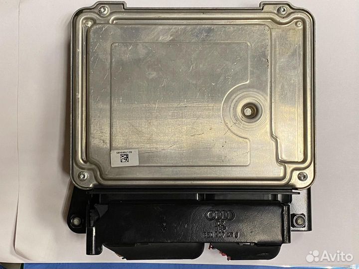 Блок управления двигателем Audi A4 B8/8K 2011