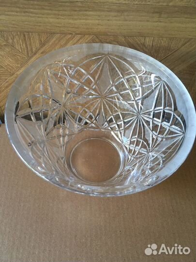 Ваза хрустальная