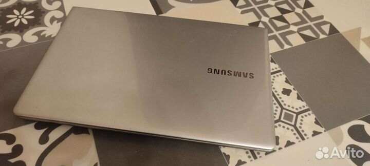 Ноутбук Samsung
