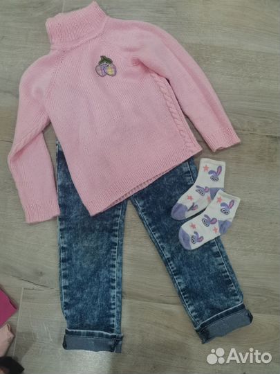 Одежда для девочки пакетом 3-4 года