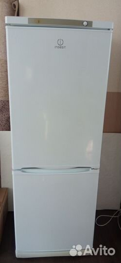 Холодильник Indesit