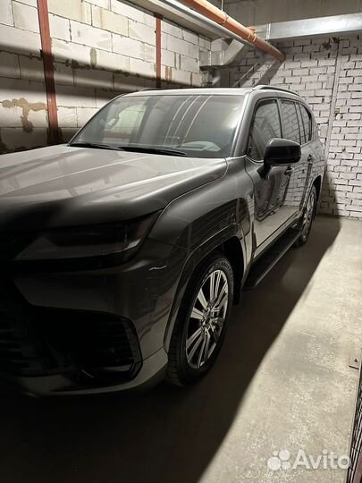 Lexus LX, 2023