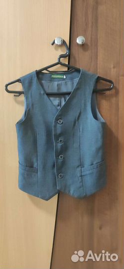 Школьный костюм