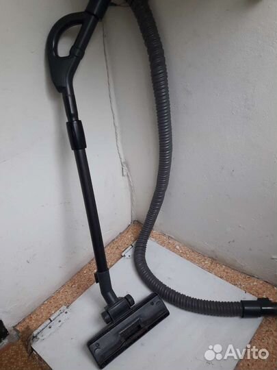Шланг и щётка от пылесоса