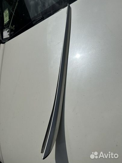 Левый Молдинг лобового стекла Honda Accord 8