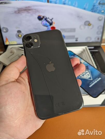 iPhone 11, 64 ГБ