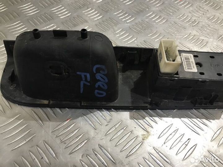 Блок управления стеклоподъёмника Kia Ceed