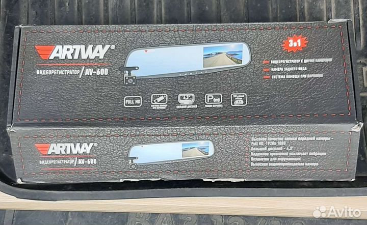 Видеорегистратор зеркало с камерой заднего вида