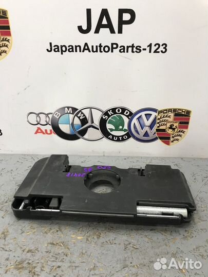 Ящик для инструментов Audi A5 8T cdnc 2011