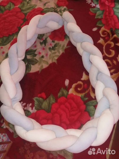 Бортик косичка в кроватку