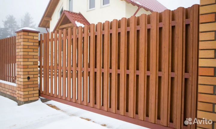 Забор из евроштакетника за 1 день под ключ