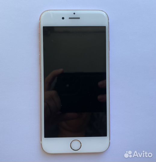 Телефон iPhone 6s