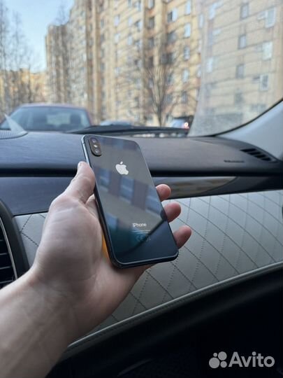iPhone X, 64 ГБ