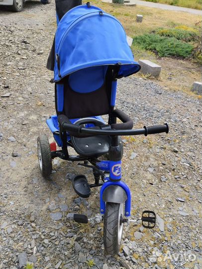Трехколесный велосипед с родительской ручкой