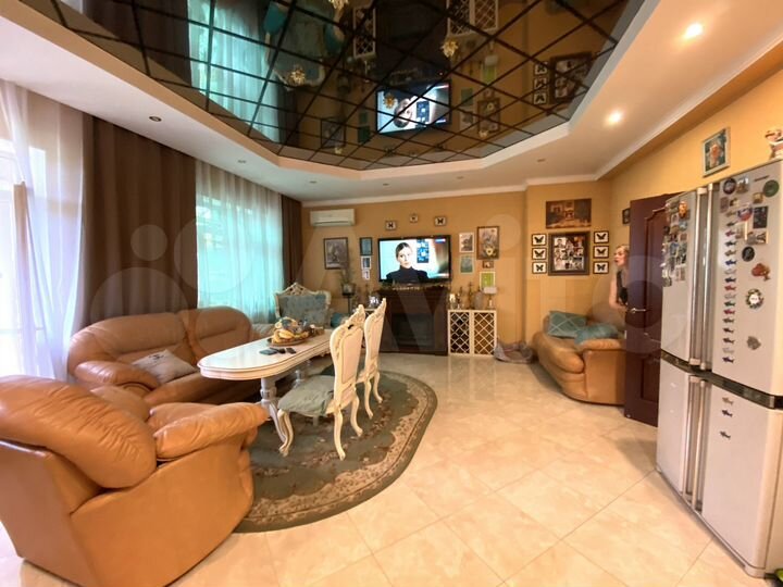 Таунхаус 160 м² на участке 2,7 сот.