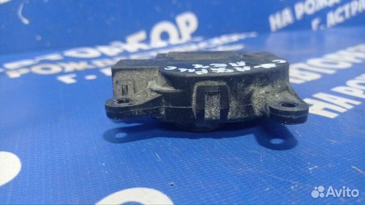 Моторчик заслонок отопителя Hyundai Solaris 1