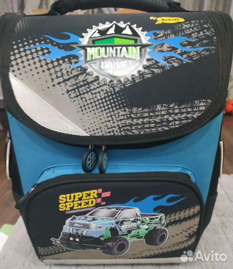 Школьный рюкзак