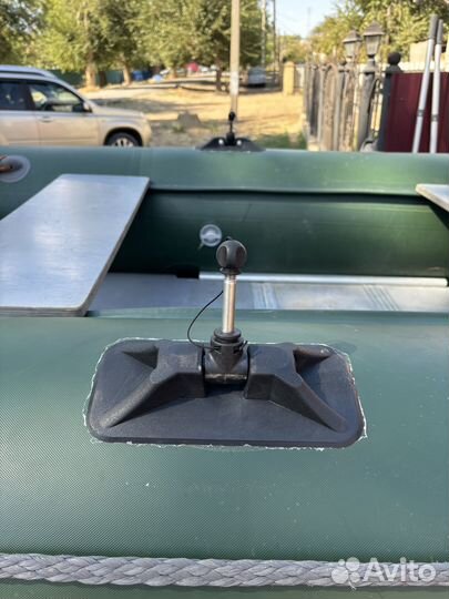 Лодка Кайман330