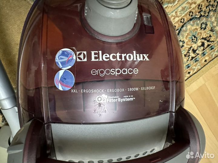 Пылесос Electrolux ergospace 1800W xxxlbox1F