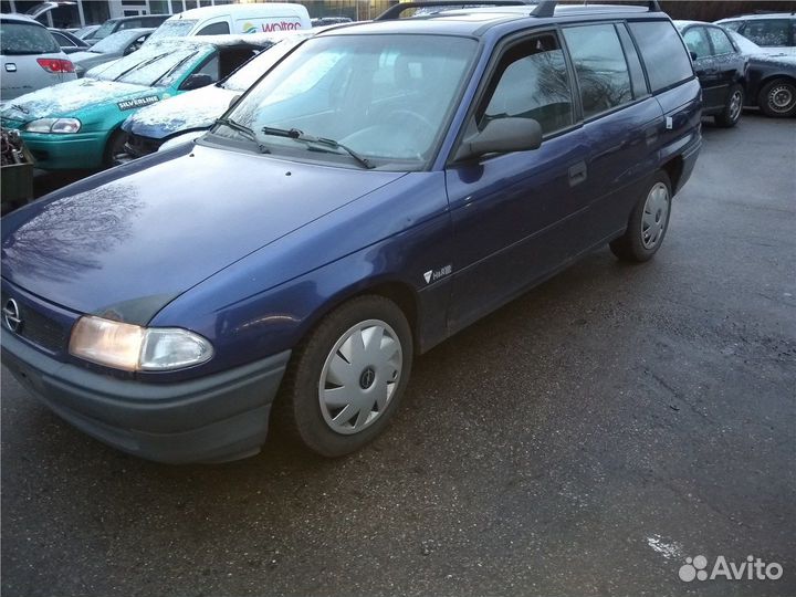 Разбор на запчасти Opel Astra F