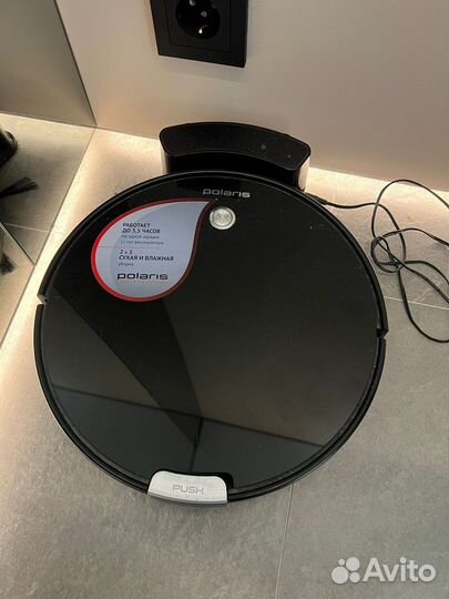 Робот пылесос polaris