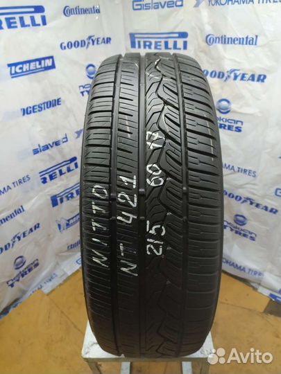 Nitto NT421Q 215/60 R17 96V