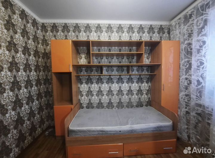 Спальный гарнитур б/у