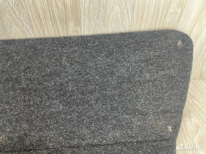 Обшивка крышки багажника Toyota Corolla E150